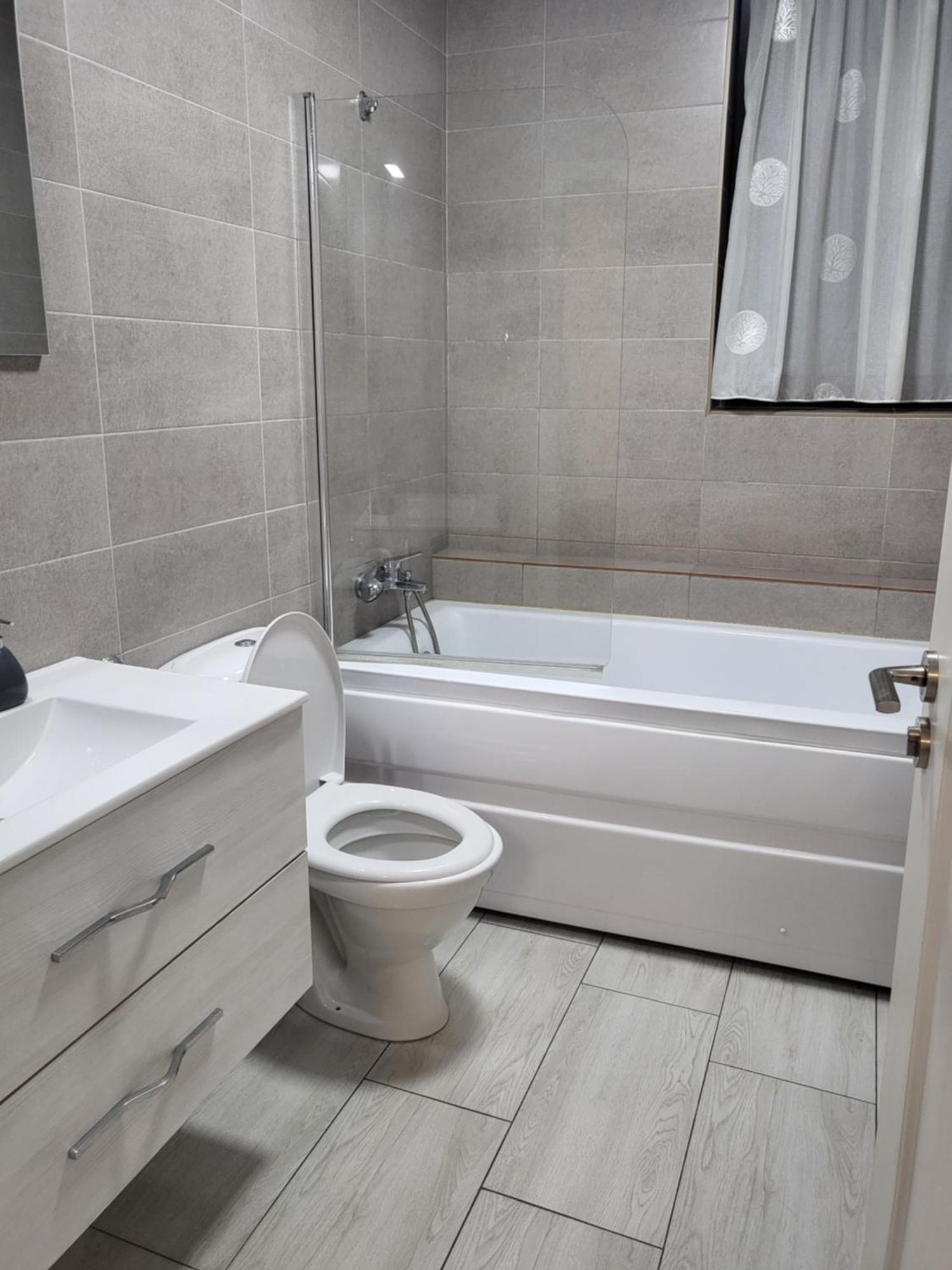 Apartament Alex, Dem Radulescu Ramnicu Valcea Exterior photo